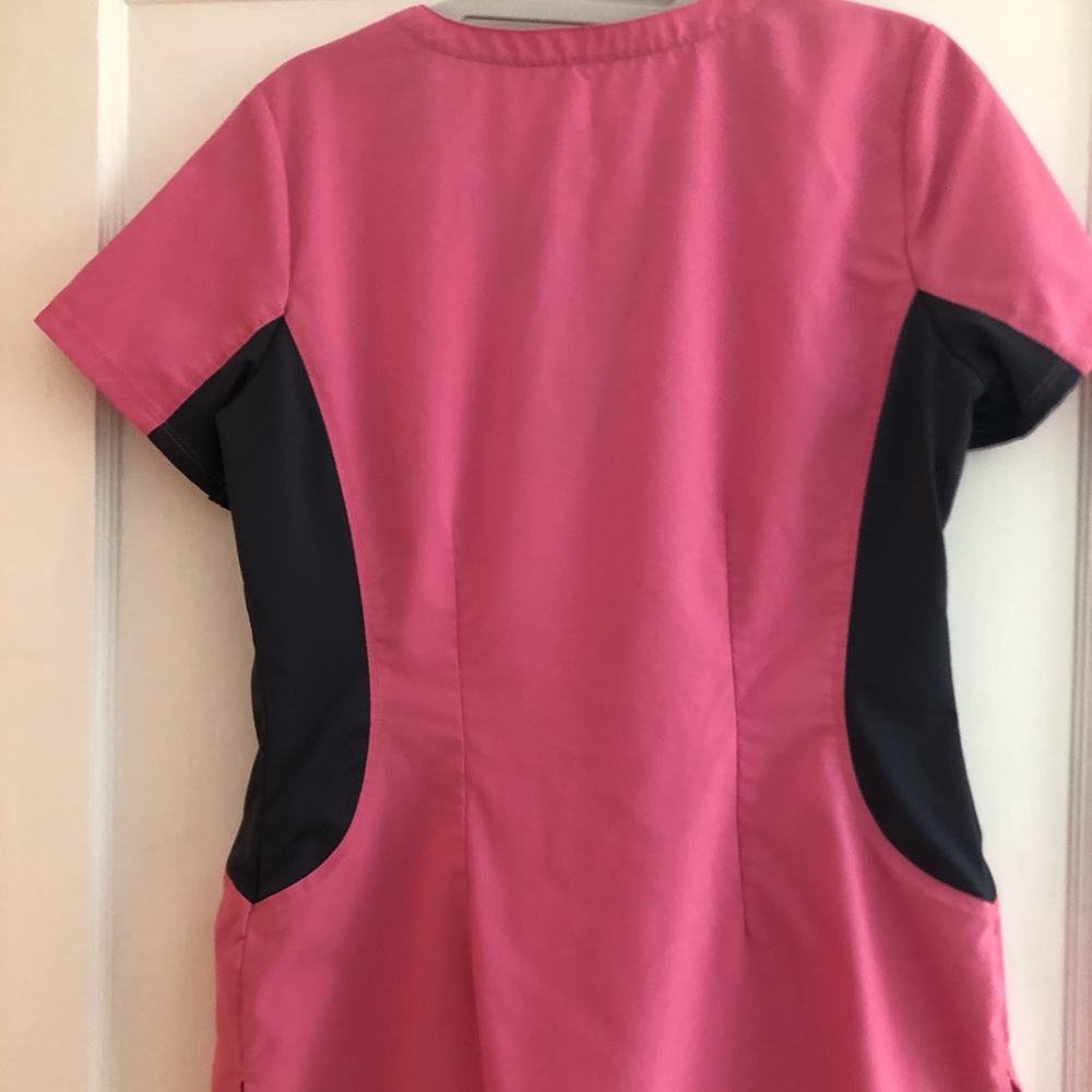 Scrub top - Picture 3 of 3